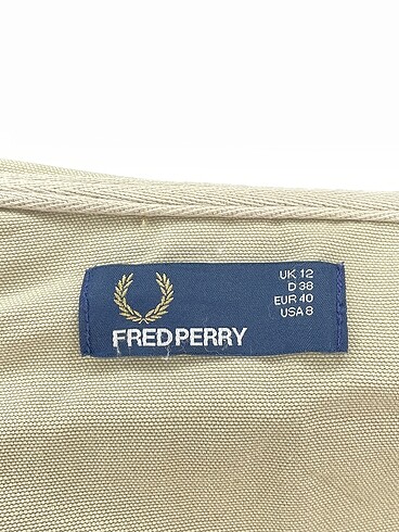 40 Beden ten rengi Renk Fred Perry Ceket %70 İndirimli.