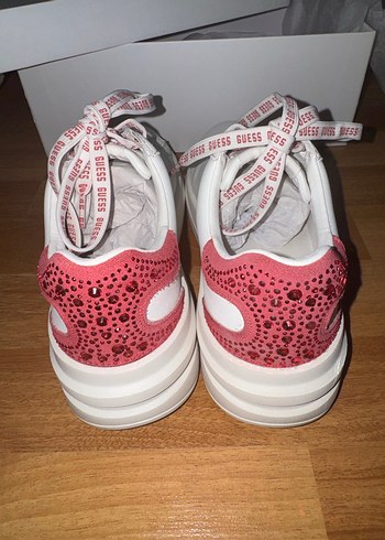 Guess Taşlı Sneaker - Görsel 3