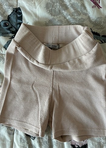 Zara Bej Örgü Pamuklu Mini Şortu