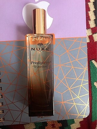 Nuxe parfüm