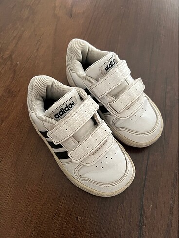 Adidas çocuk spor ayakkabı