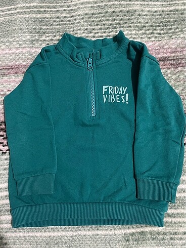 Sweatshirt