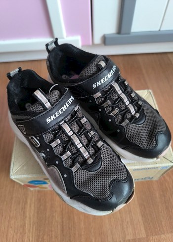 Skechers 32