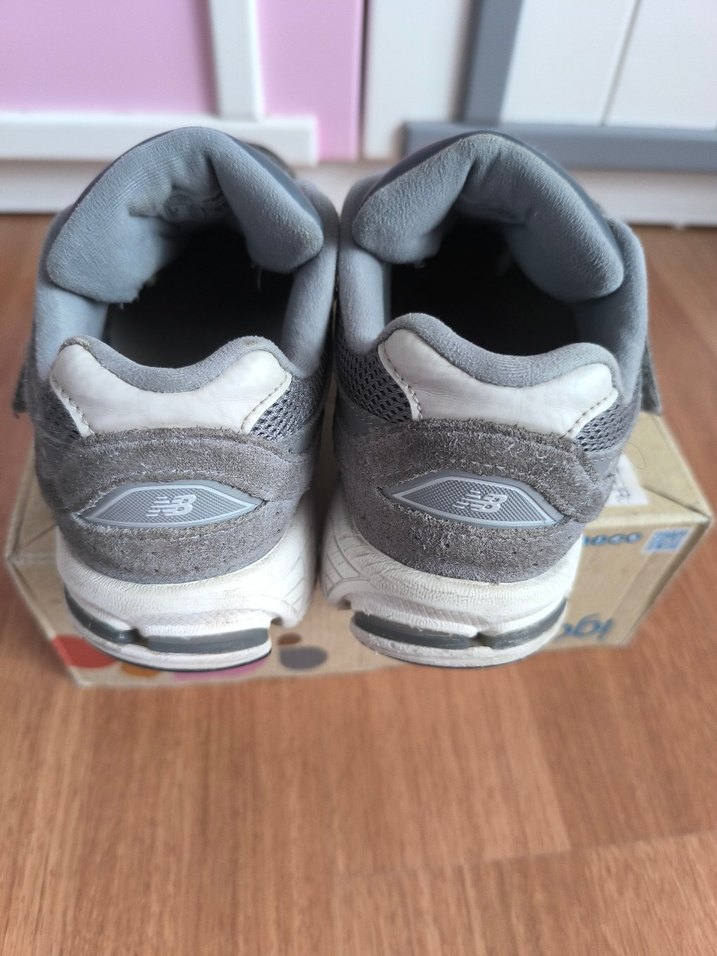 New Balance 2002 R çocuk spor ayakkabı - Görsel 2