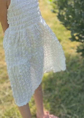 Zara sırt detaylı çocuk elbise - Görsel 2