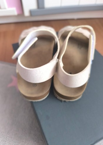 LC Waikiki kız çocuk sandalet - Görsel 2