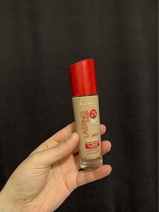 Rimmel london farmasi