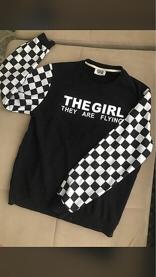 Sweatshirt