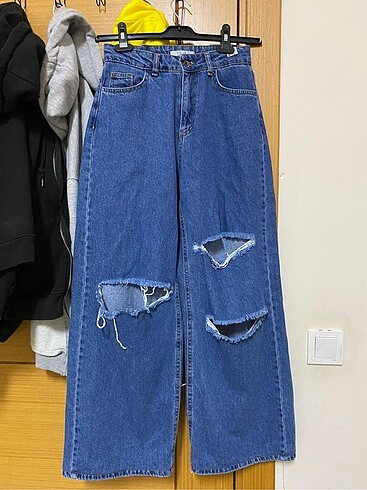 Fulla yırtık wide leg jean