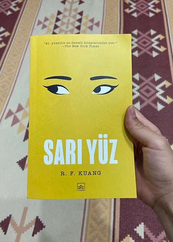 Beden Sarı Yüz - R. F. Kuang