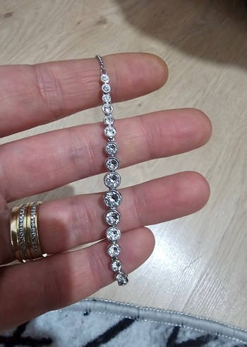 Beyaz Elastik Kadın Bileklik - Görsel 3