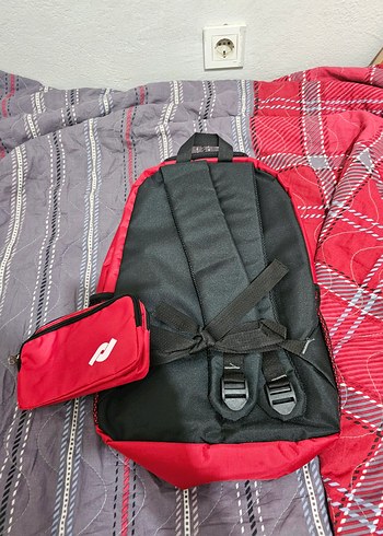 Kırmızı Fermuarlı Kadın Sırt Çantası - Görsel 2