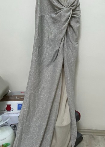 Gri Simli Yırtmaçlı Uzun Elbise - Görsel 3