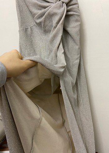 Gri Simli Yırtmaçlı Uzun Elbise - Görsel 5