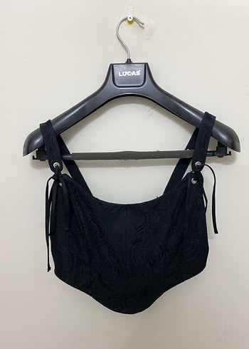 Siyah Dantel Detaylı Mini Büstiyer Crop - Görsel 2