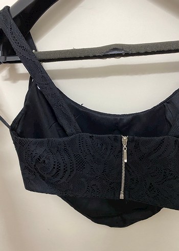 Siyah Dantel Detaylı Mini Büstiyer Crop - Görsel 6