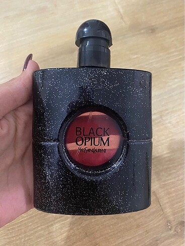  Beden Renk Yves Saint Laurent | Black Opium Parfüm
