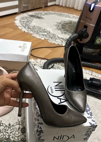 37 Beden kahverengi Renk Kahverengi Deri Yılan Desenli Tokalı Stiletto