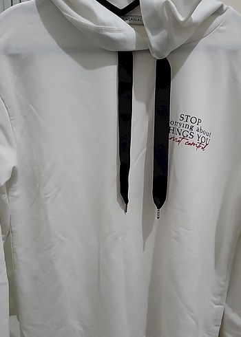 Kapüşonlu Beyaz Baskılı Kadın Sweatshirt