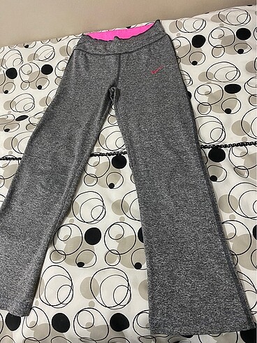 Nike Gri Sporcu Taytı