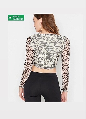 Trendyol & Milla Leopar zebra desen tül kollu crop bluz bady