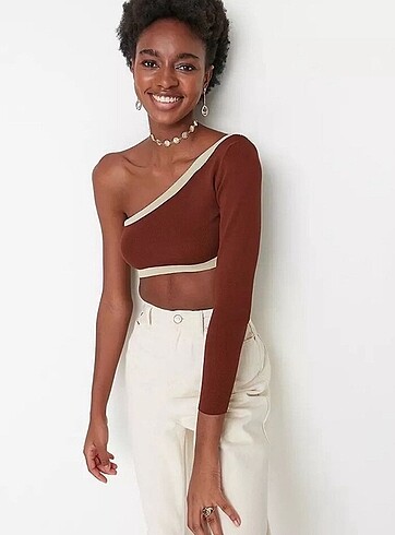 Acı kahve tek kol crop bluz krem çizgili