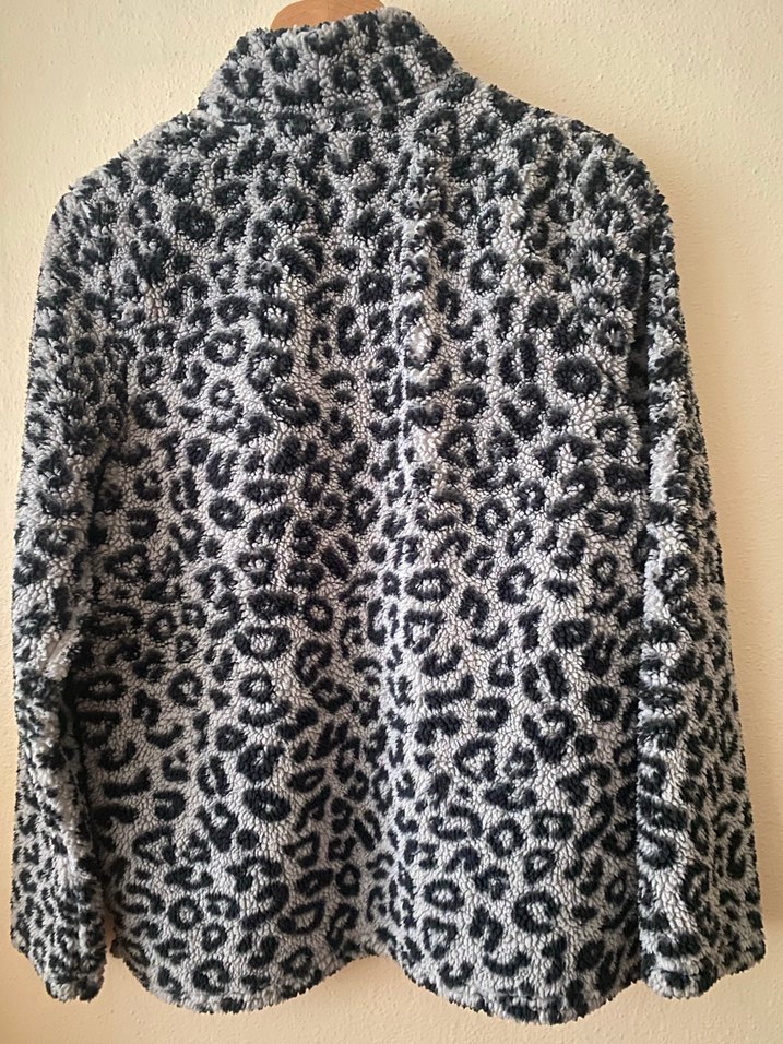 Kadın Gri Zebra Desenli Uzun Kollu Ofis Bluzu - Görsel 4