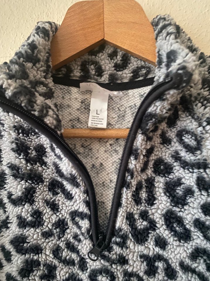 Kadın Gri Zebra Desenli Uzun Kollu Ofis Bluzu - Görsel 5