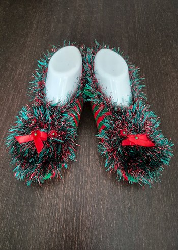 Renkli Örgü Kız Çocuk Ev Terliği  adet fiyatıdır... - Görsel 3