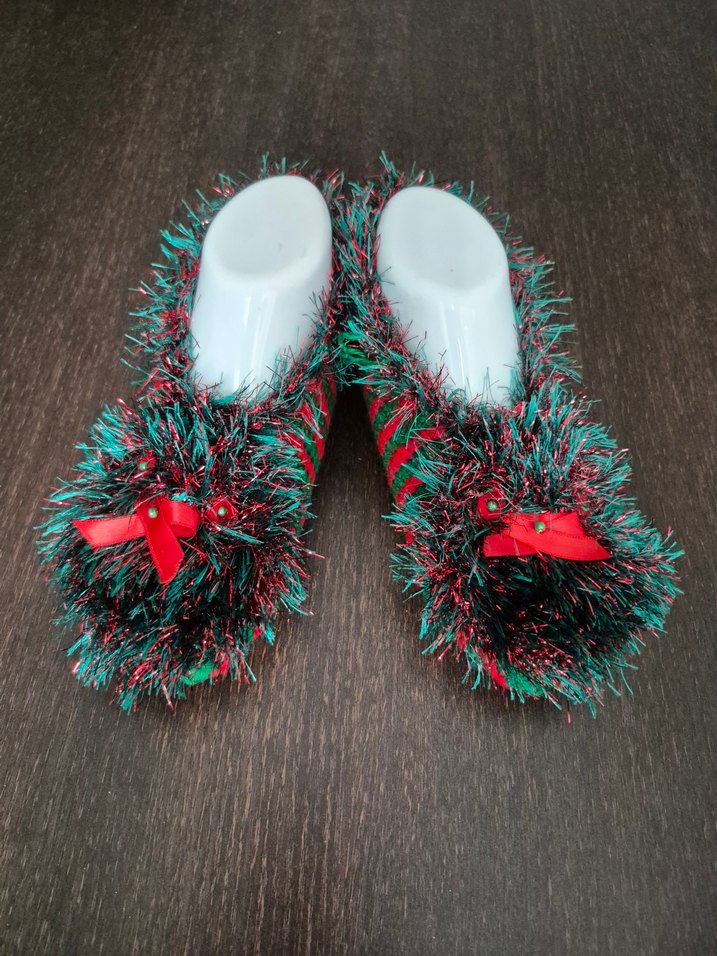 Renkli Örgü Kız Çocuk Ev Terliği  adet fiyatıdır... - Görsel 3