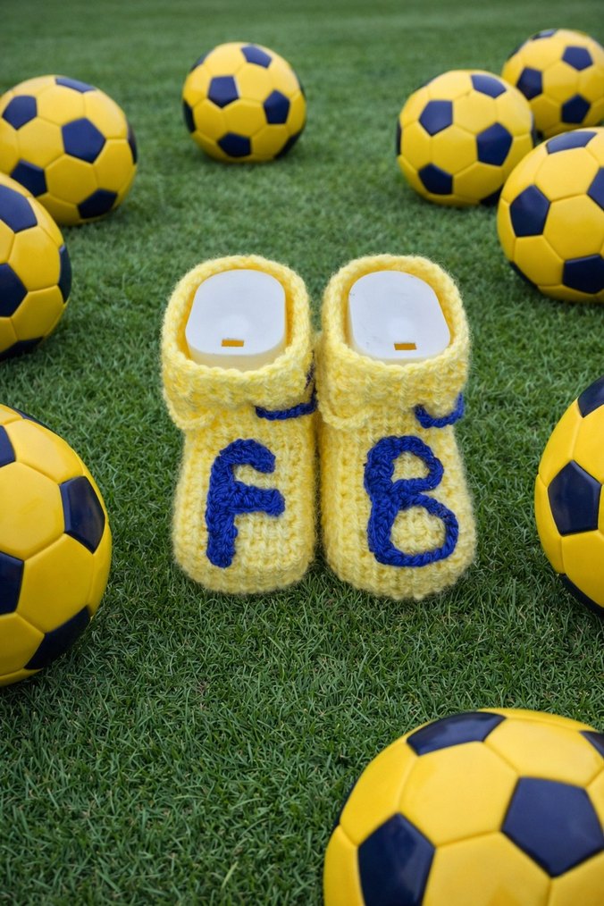 Sarı lacivert taraftar  Nakışlı Örgü Bebek Patik - Görsel 3