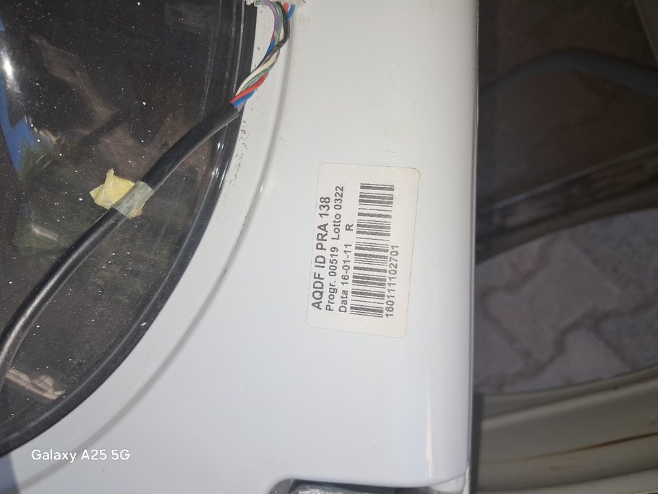 Hotpoint Ariston Gri Çamaşır Makinesi ön panel - Görsel 3