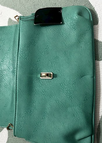 Suni Deri Turkuaz Zincir Askılı Çanta - Görsel 4