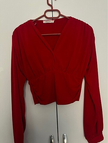 Kırmızı crop - Görsel 2