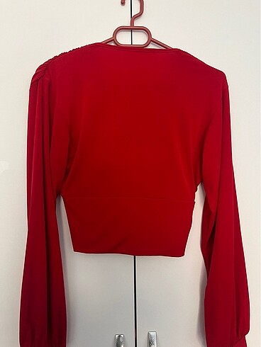 Kırmızı crop - Görsel 4