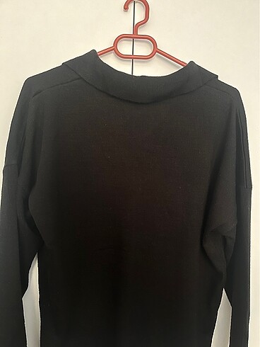 Siyah V yaka kazak - Görsel 6