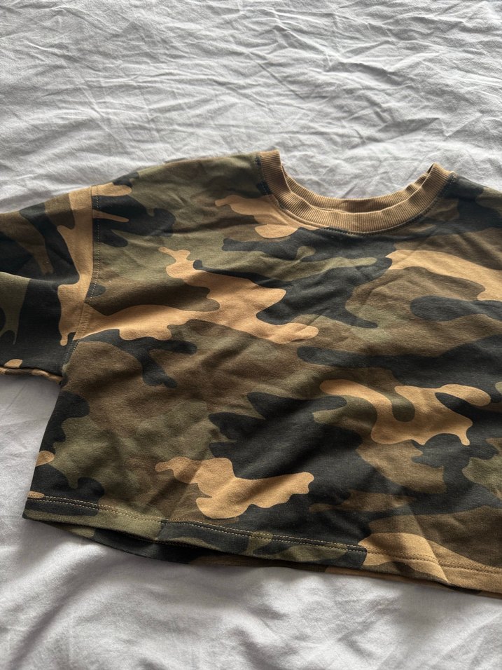 Kamuflaj desenli crop body - Görsel 2