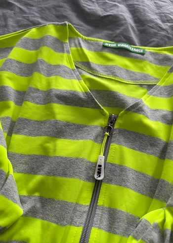 Crop hırka - Görsel 2