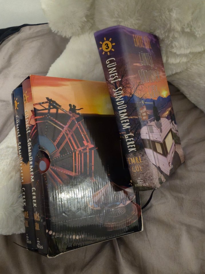 Güneş Söndürmem Gerek 3 Kitap Seti - Görsel 2