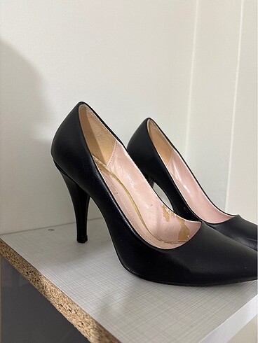 38 Beden siyah Renk Siyah deri stiletto