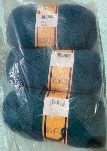 Yeşil Yün El Örgü İpliği - Görsel 2