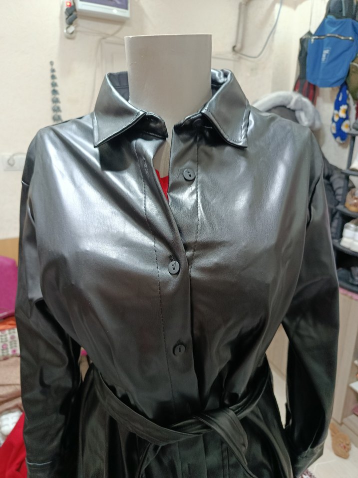 Kemerli Siyah Kısa Deri Kadın Ceket - Görsel 3