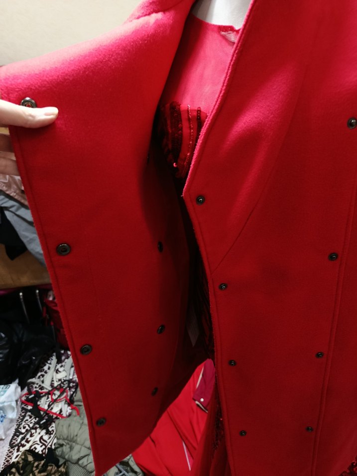 Kırmızı Asimetrik Kesim Kadın Kaban - Görsel 3