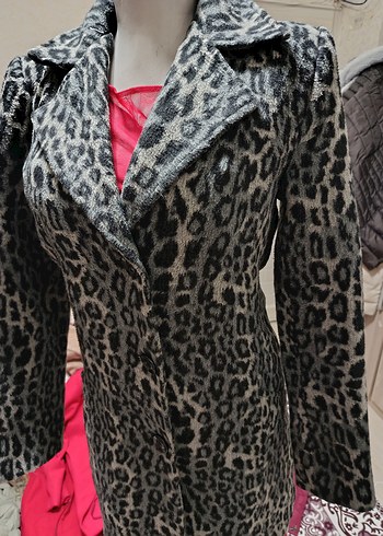 Gri Leopar Desenli Kadın Uzun Kaban - Görsel 3