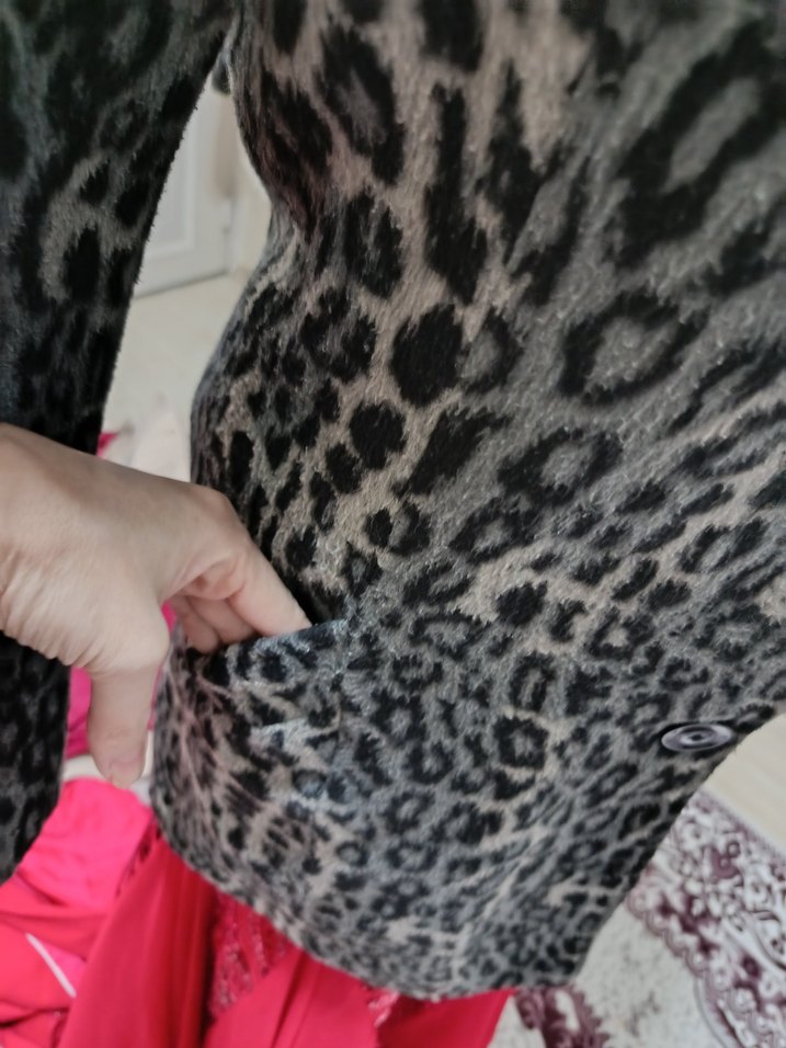 Gri Leopar Desenli Kadın Uzun Kaban - Görsel 2