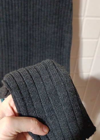 Gri V Yaka Uzun Triko Elbise - Görsel 3