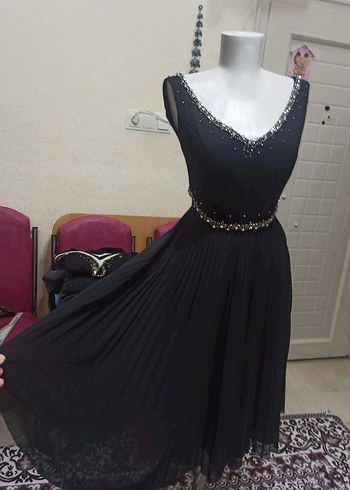 V Yaka Pilili Siyah Uzun Abiye Elbise - Görsel 3