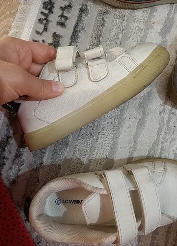 30 Beden LCW erkek çocuk spor ışıklı