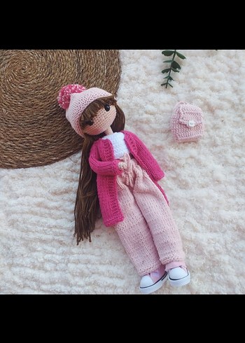 Pembe Örgü Kıyafetli Bebek ve Aksesuarları