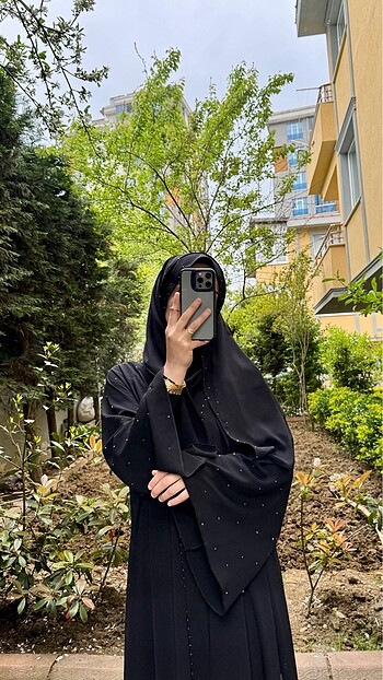 Özel tasarım abaya